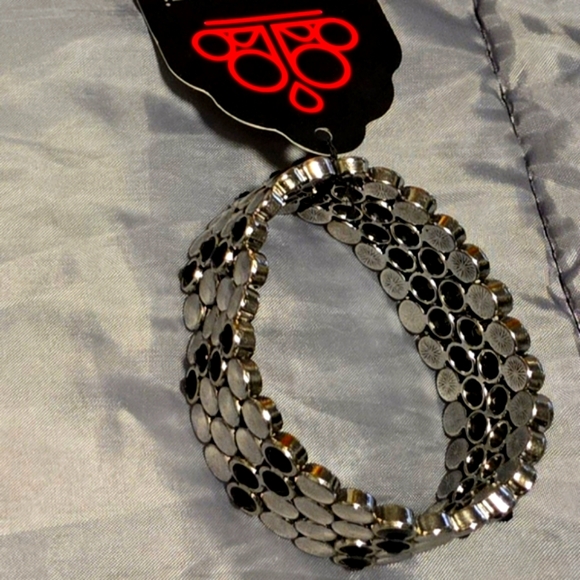 ALL 22 Paparazzi Jewelry for $100 - Picture 9 of 16